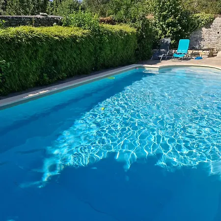 Maison De En Pierre Avec Piscine * Saint-Mard (Charente-Maritime)