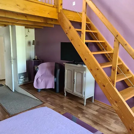 Maison De En Pierre Avec Piscine *