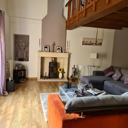 Maison De En Pierre Avec Piscine * Saint-Mard (Charente-Maritime)