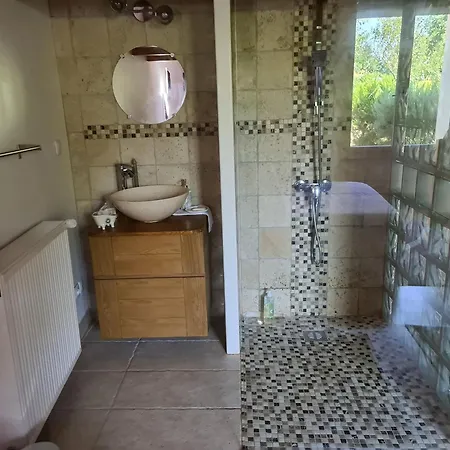 בית נופש Maison De En Pierre Avec Piscine *