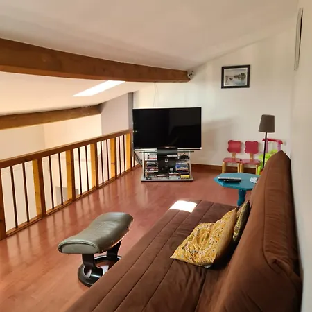 Maison De En Pierre Avec Piscine *