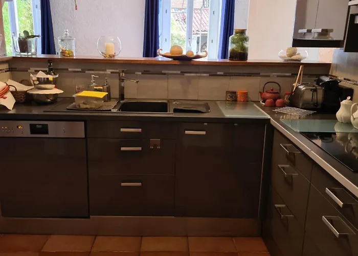 Maison De En Pierre Avec Piscine Nyaraló Saint-Mard