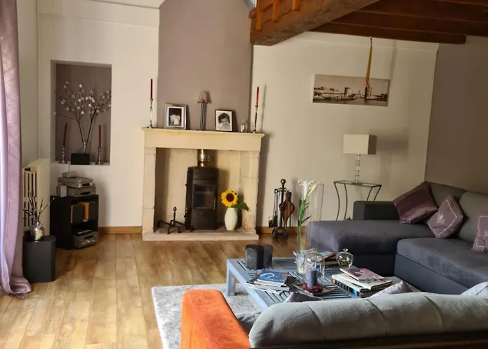 Maison De En Pierre Avec Piscine * Saint-Mard