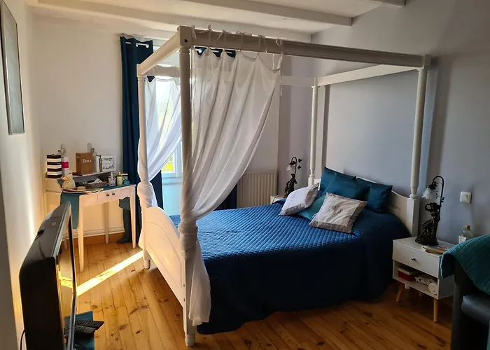 Nyaraló Maison De En Pierre Avec Piscine Saint-Mard